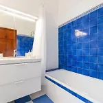 Acolhedor Com Wifi A Passos Do Mar 아파트