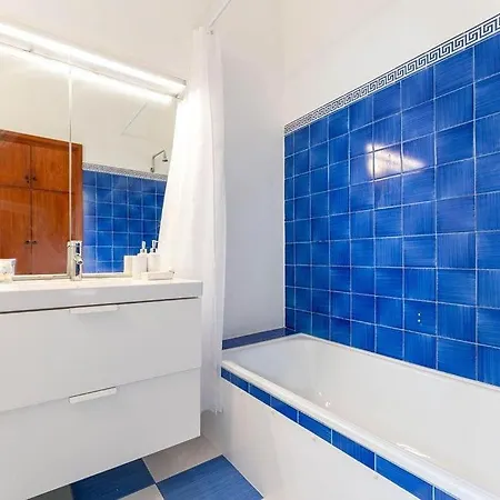 Acolhedor Com Wifi A Passos Do Mar Apartamento