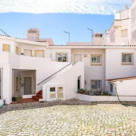 Apartamento Acolhedor Com Wifi A Passos Do Mar *
