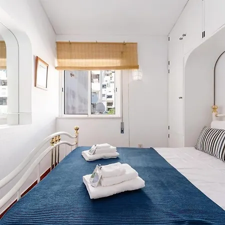 Acolhedor Com Wifi A Passos Do Mar Apartamento Luz