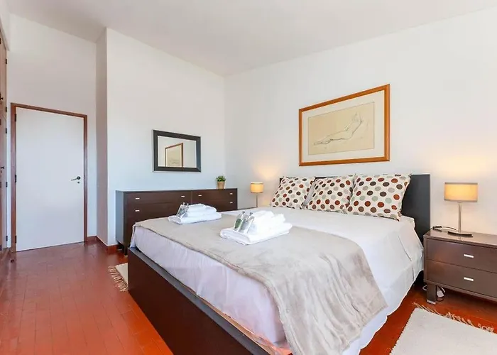 Acolhedor Com Wifi A Passos Do Mar Apartamento Luz