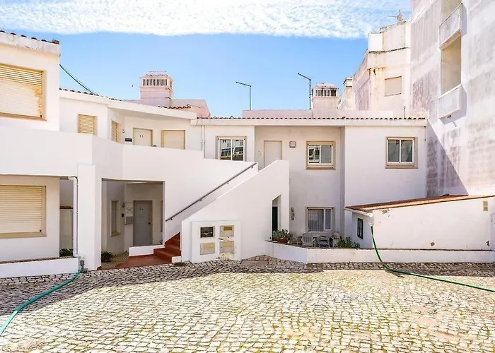 Apartamento Acolhedor Com Wifi A Passos Do Mar *