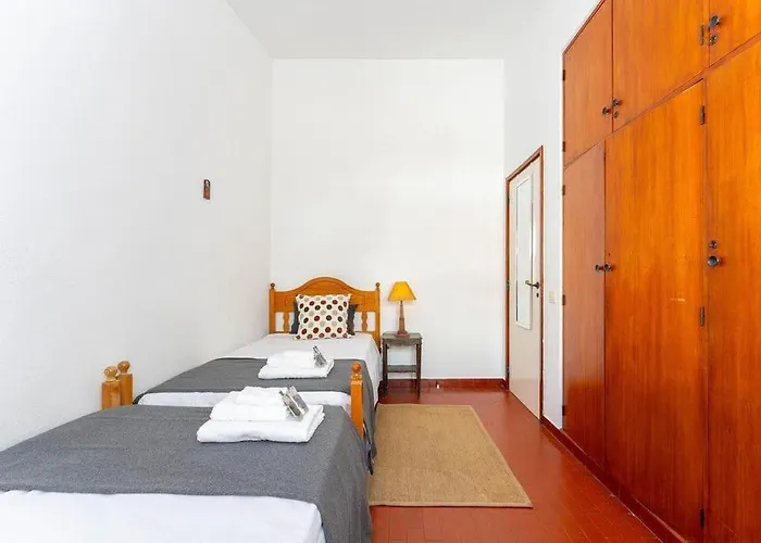 Apartamento Acolhedor Com Wifi A Passos Do Mar