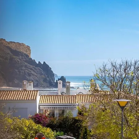 Acolhedor Com Wifi A Passos Do Mar Luz